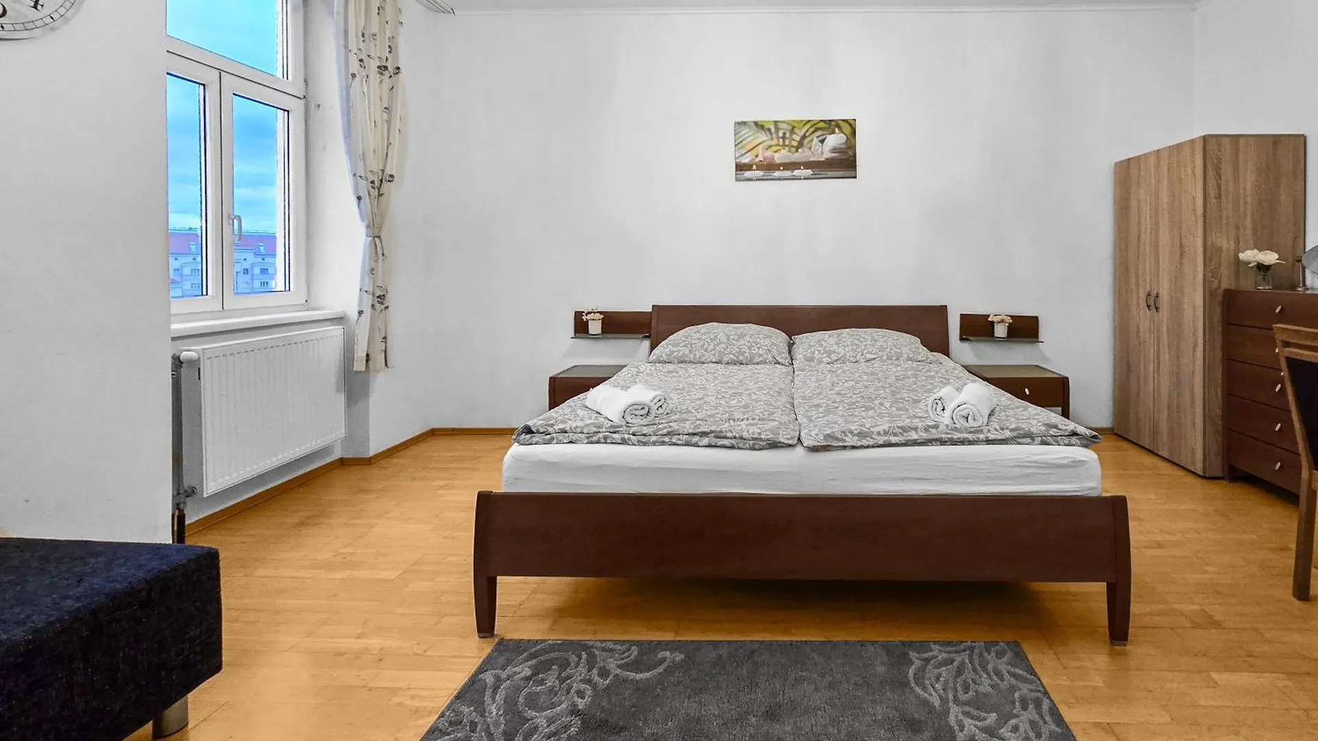 Spacious Three-Bedroom, Three King-Size Beds فيينا النمسا